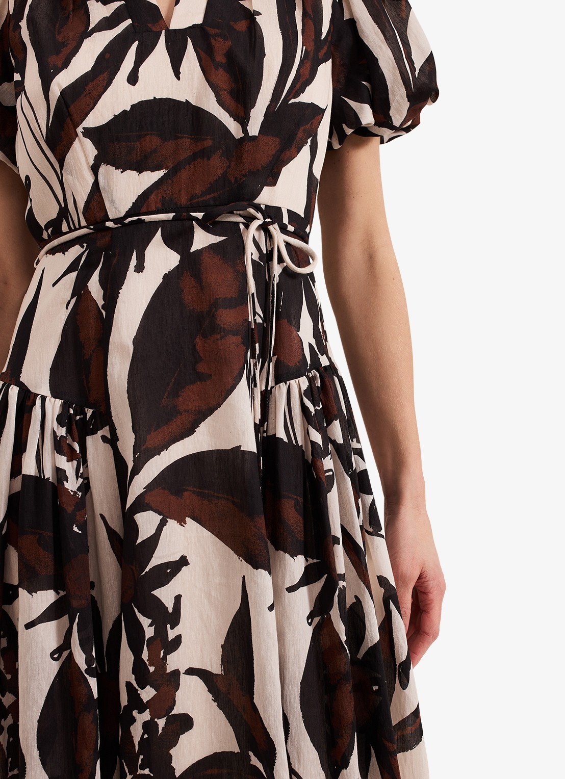 Phase Eight Zarah midi wikkeljurk  met print - detail 6 zwart
