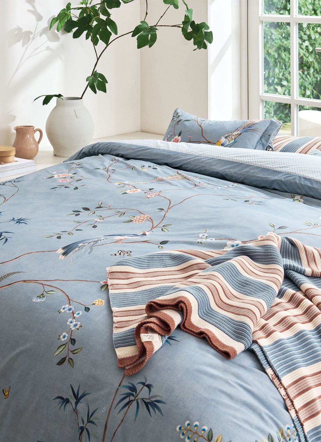 Pip Studio Bamboo Blossom dekbedovertrekset - inclusief kussenslopen - detail 8 lichtblauw