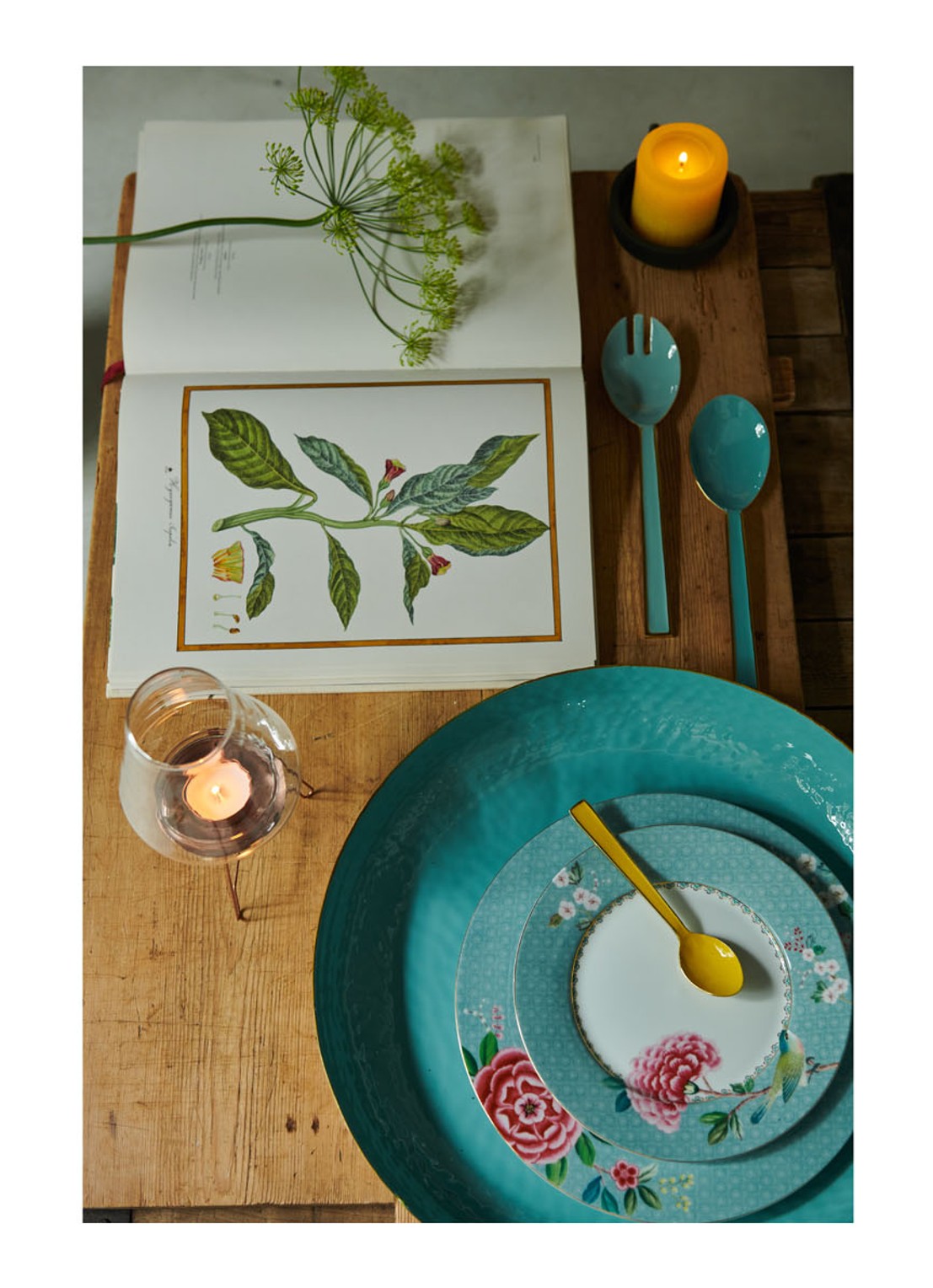 Pip Studio Blushing Birds kopje 14 cl  - voorkant 3 lichtblauw