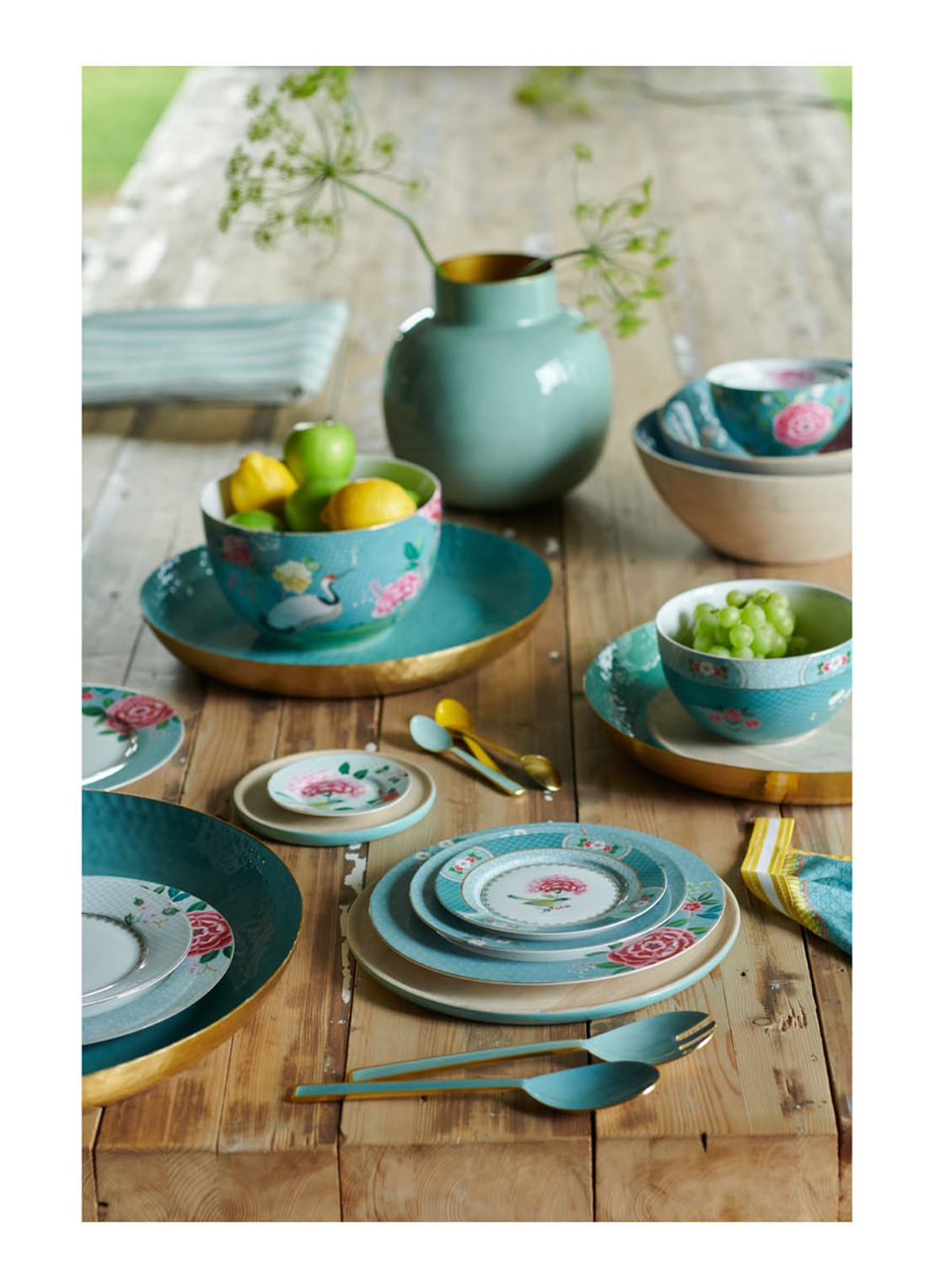 Pip Studio Blushing Birds theetip 9 cm  - voorkant 2 lichtblauw