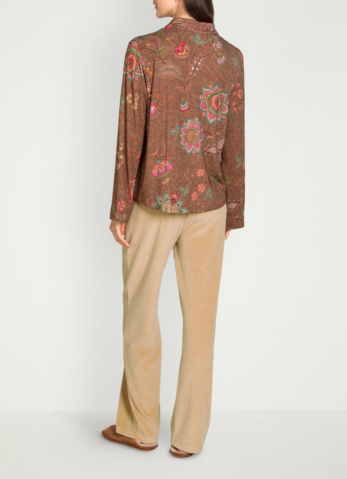 Pip Studio Faye Mumbai Morning pyjamatop met bloemenprint - detail 5 bruin