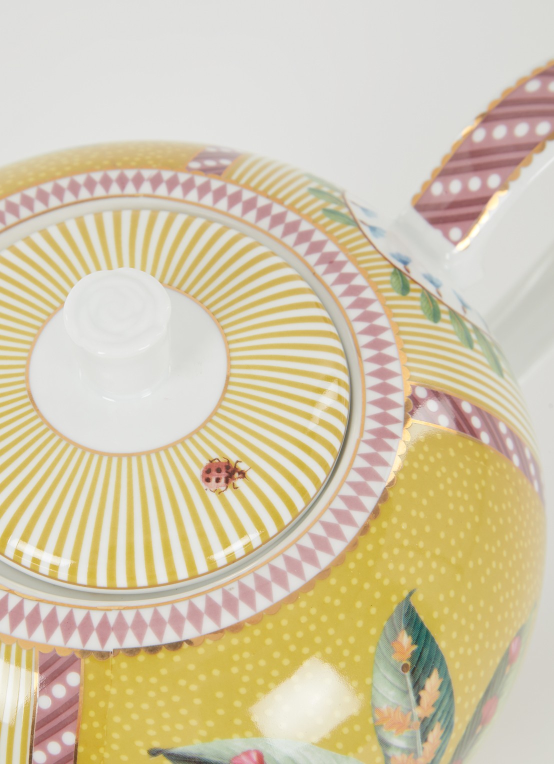 Pip Studio La Majorelle theepot 1,6 liter  - voorkant 2 geel