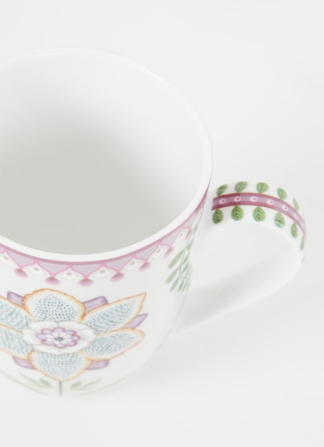 Pip Studio Lily & Lotus kopje 14,5 cl - voorkant 2 gebroken wit