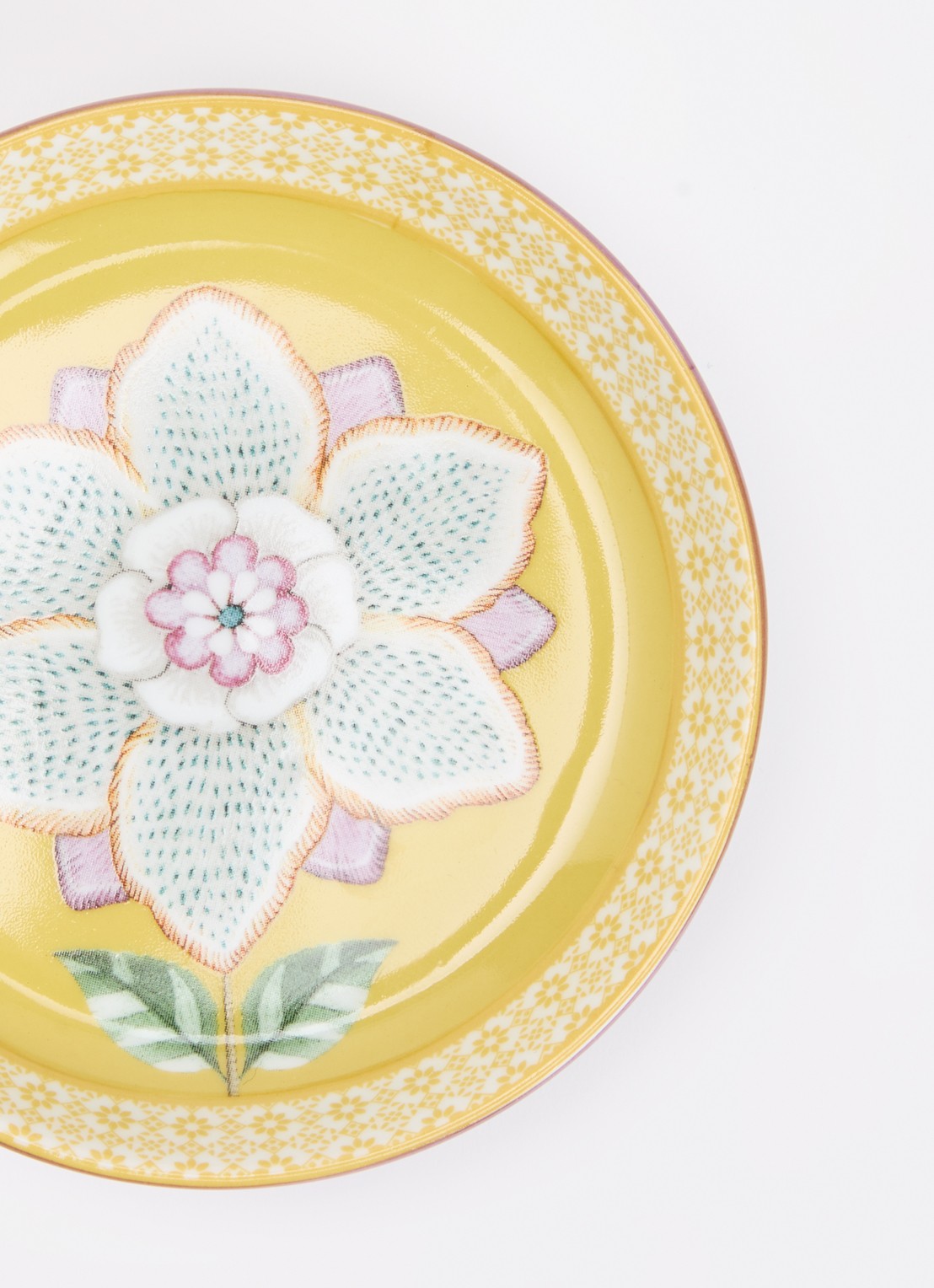 Pip Studio Lily & Lotus theetipje 9 cm - voorkant 2 okergeel