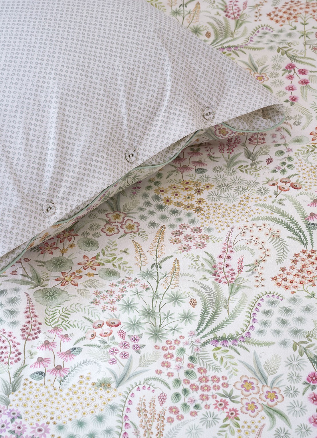 Pip Studio Lodi Garden dekbedovertrekset - inclusief kussenslopen - detail 7 gebroken wit