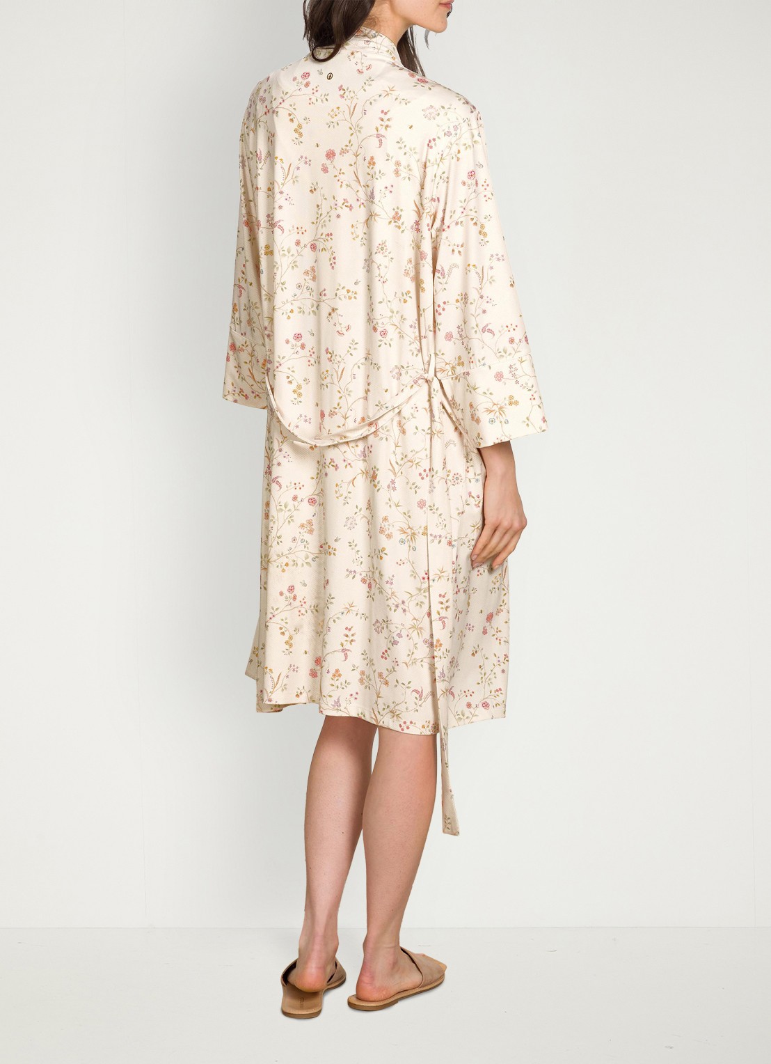Pip Studio Naomi kimono met bloemenprint - detail 5 gebroken wit