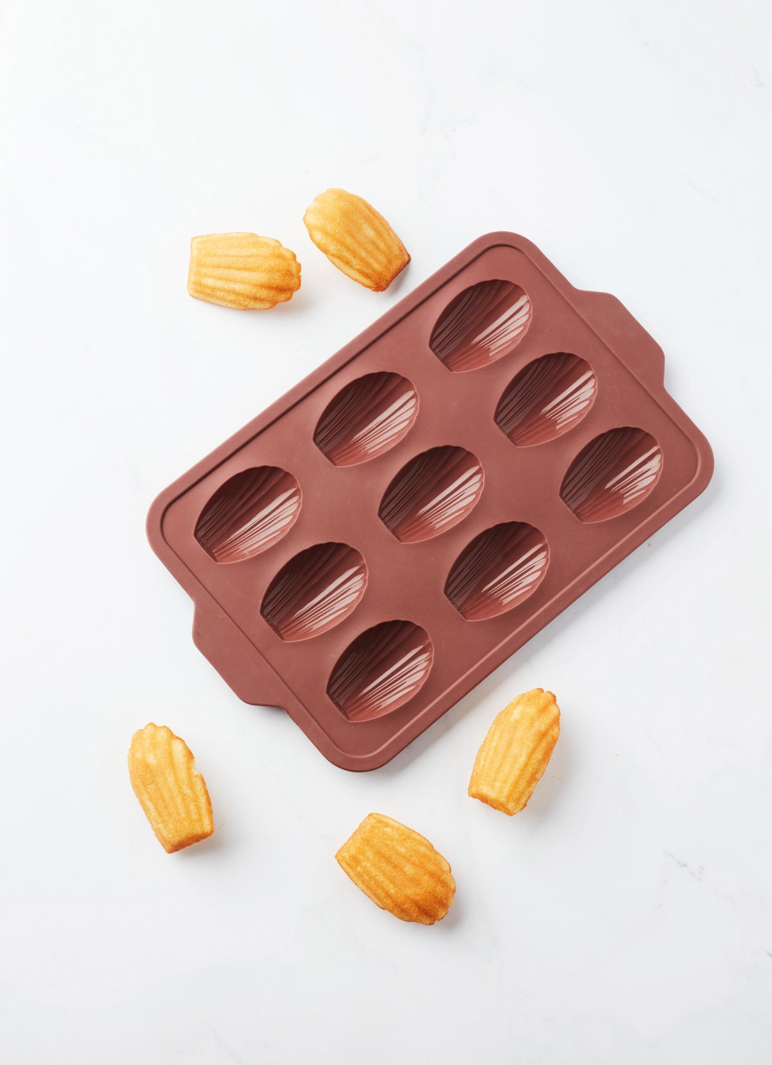 Point-Virgule Siliconen bakvorm voor madeleines 9-vaks - achterkant 2 bruin