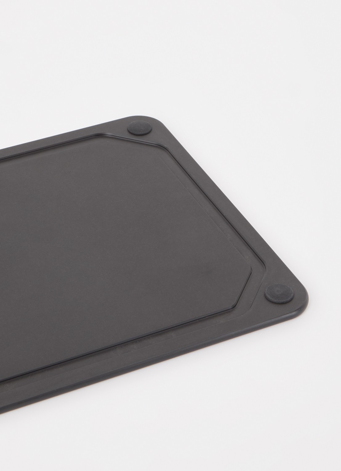 Point-Virgule Snijplank van houtvezel 37 x 27,5 cm - voorkant 2 zwart