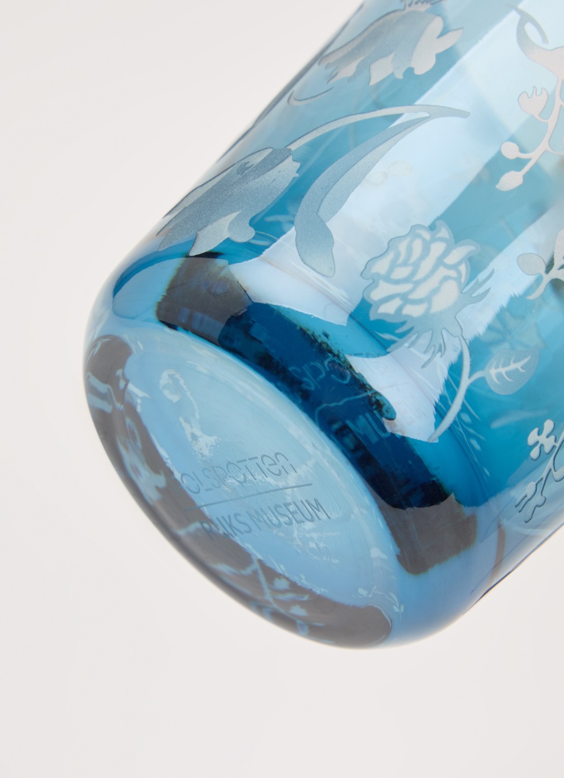 POLSPOTTEN Scattered Flowers glas 54 cl set van 2 - voorkant 2 donkerblauw
