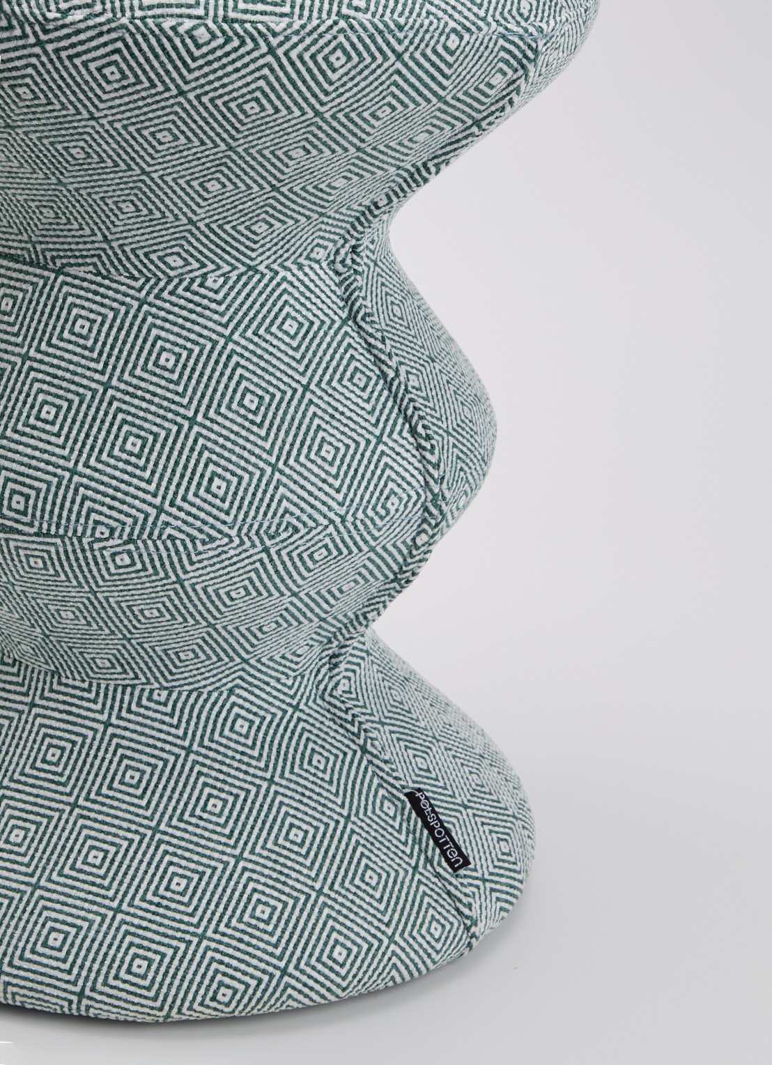 POLSPOTTEN Squared Zig Zag kruk 47 cm - voorkant 2 lichtgroen