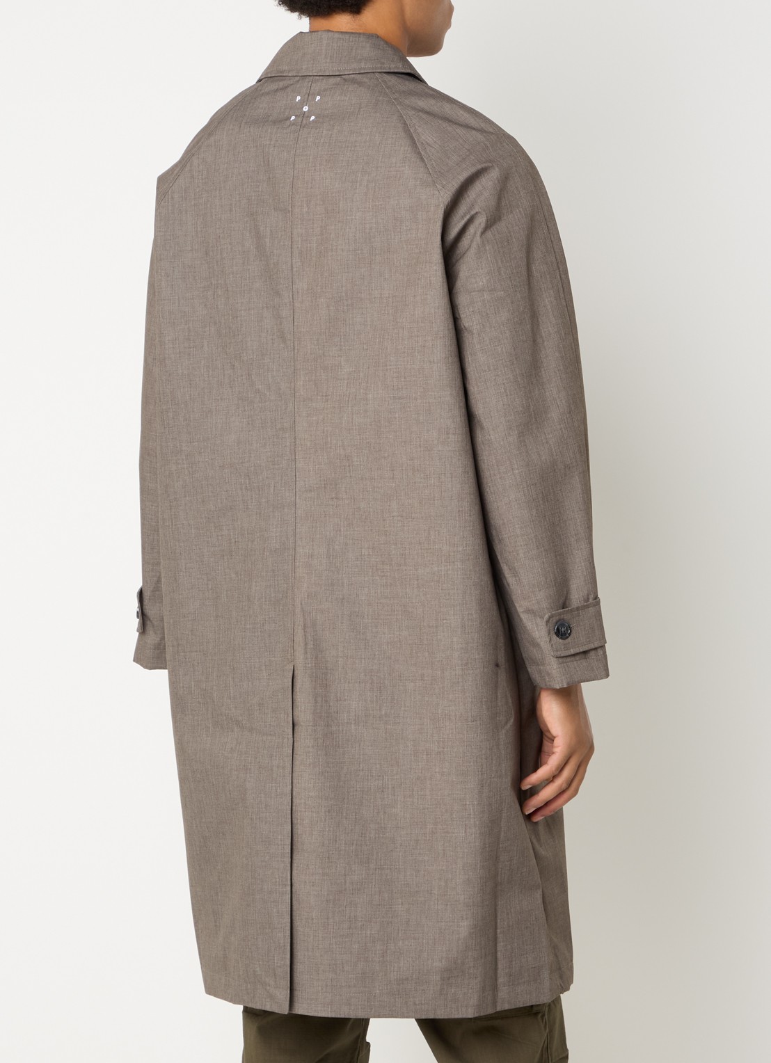 Pop Trading Company Car trenchcoat met steekzakken - achterkant grijs