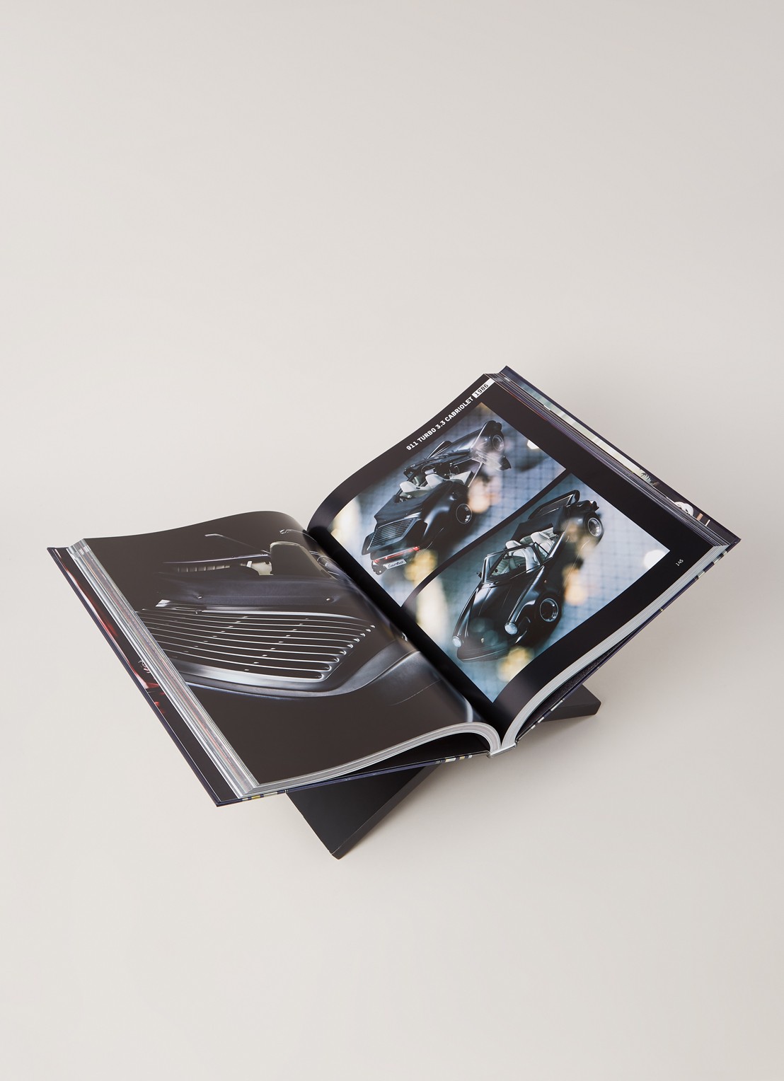 Porsche 911 Book - detail goud