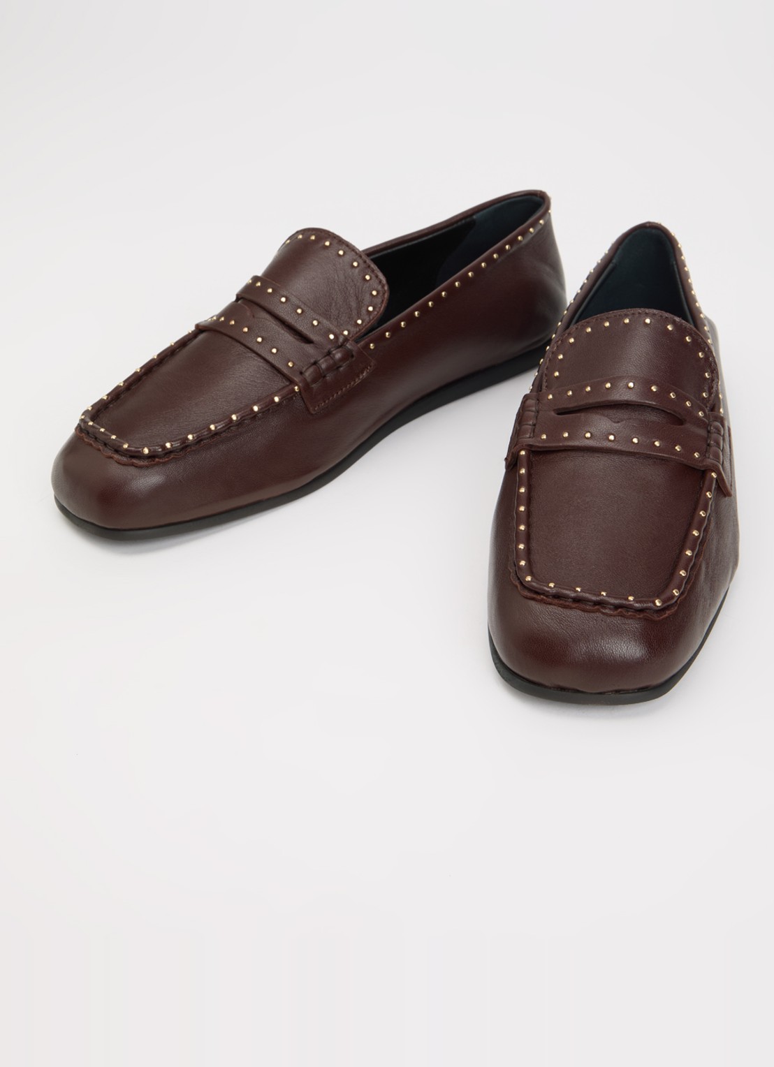 Posa Bardot loafer van leer met studs - detail bordeauxrood