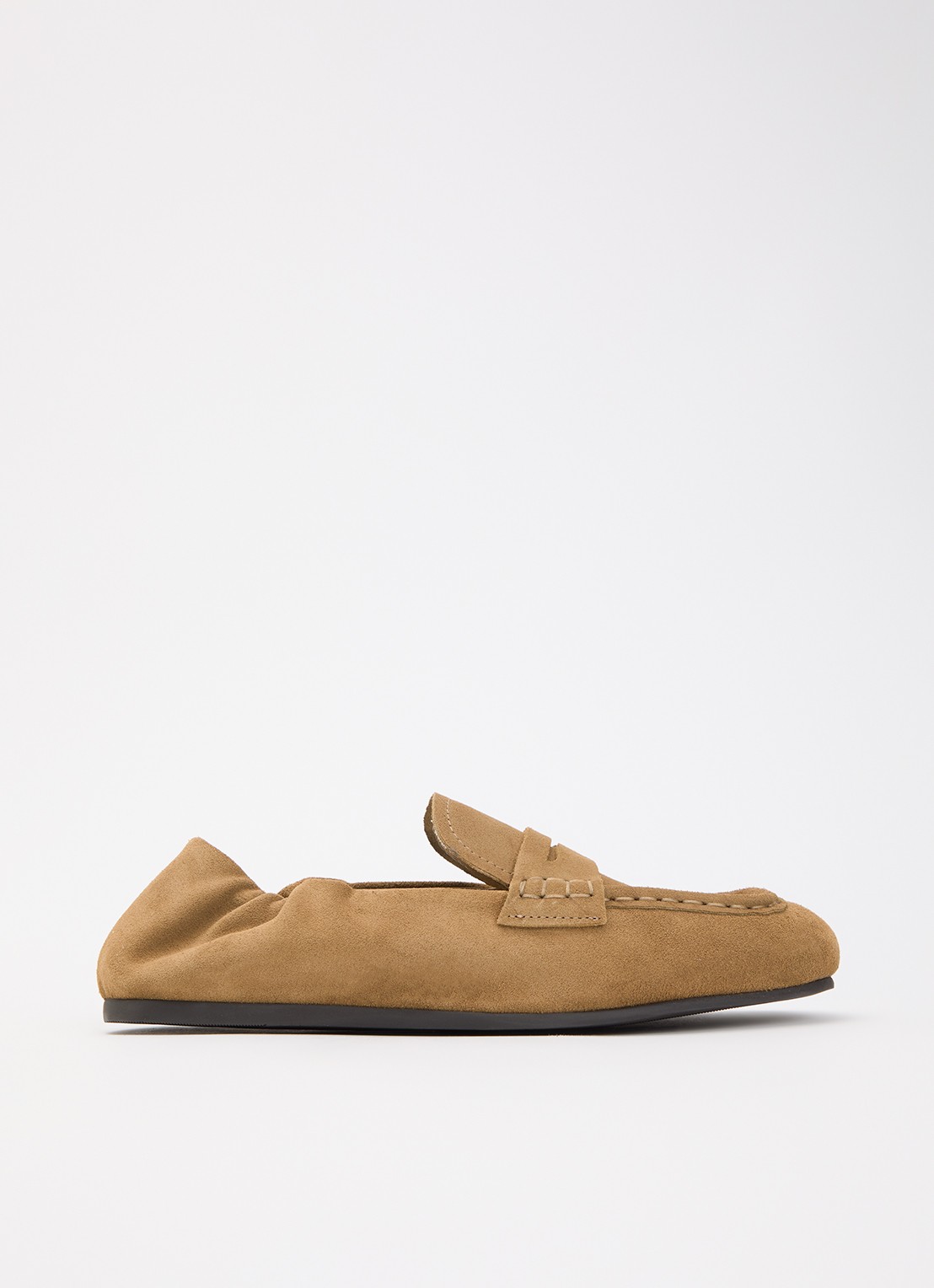 Posa Penny loafer van suède - voorkant camel