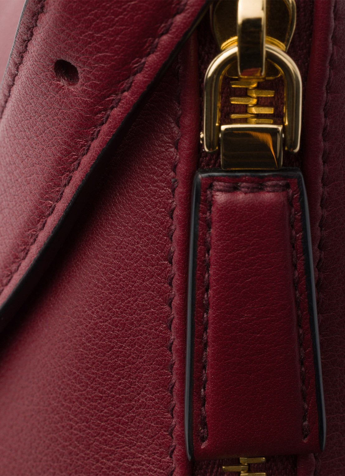 Prada Aimée Medium schoudertas van leer - detail 5 donkerrood