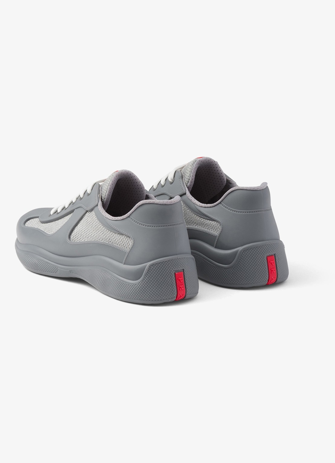 Prada America's Cup sneaker met mesh details - achterkant grijs
