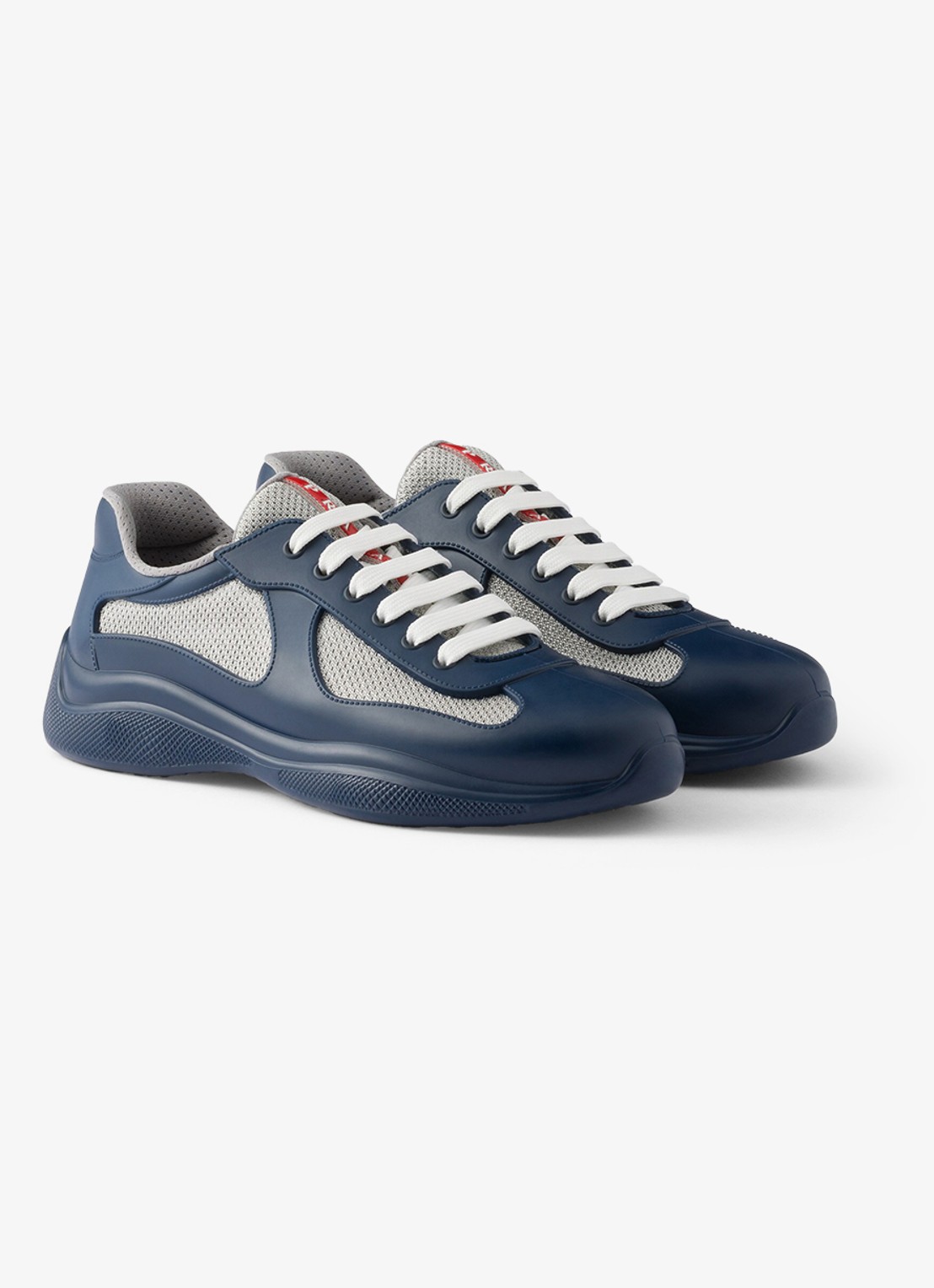 Prada America's Cup sneaker met mesh details - voorkant donkerblauw