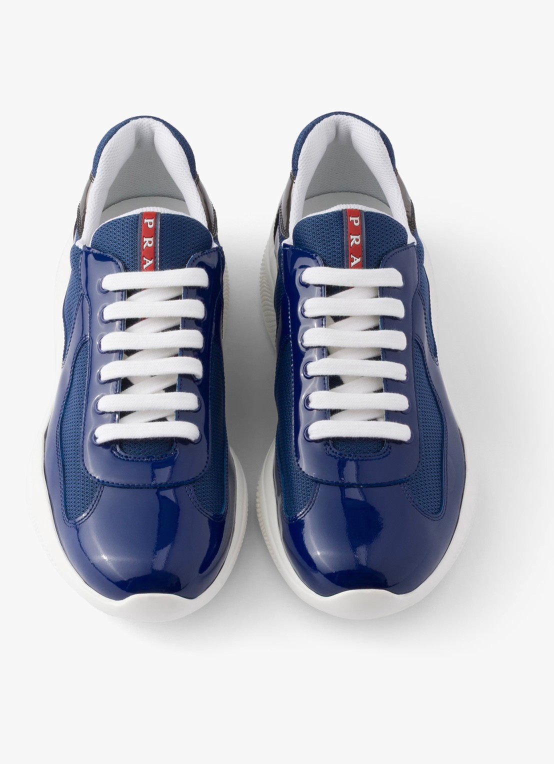 Prada America's Cup sneaker van mesh met details van lakleer - detail donkerblauw