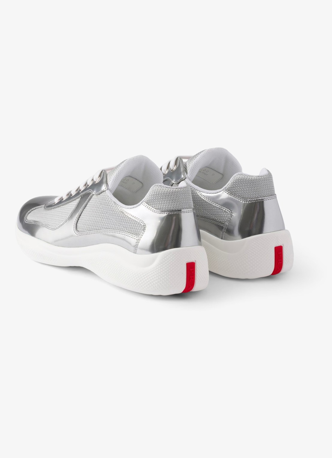 Prada America's Cup sneaker van mesh met metallic finish - achterkant zilver