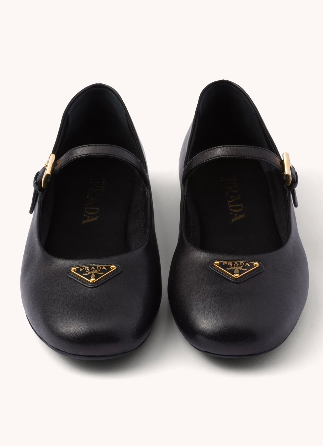 Prada Ballerina van leer met logo - detail 2 zwart
