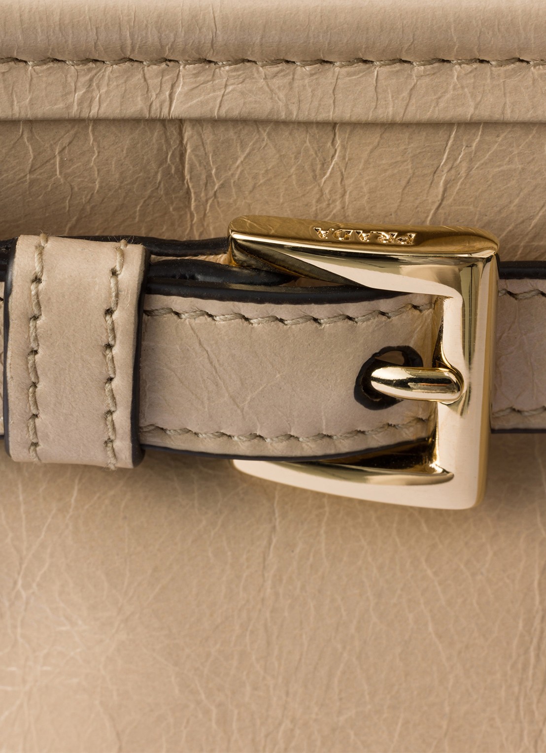 Prada Bonnie Extra-Large schoudertas van kalfsleer - detail 2 beige