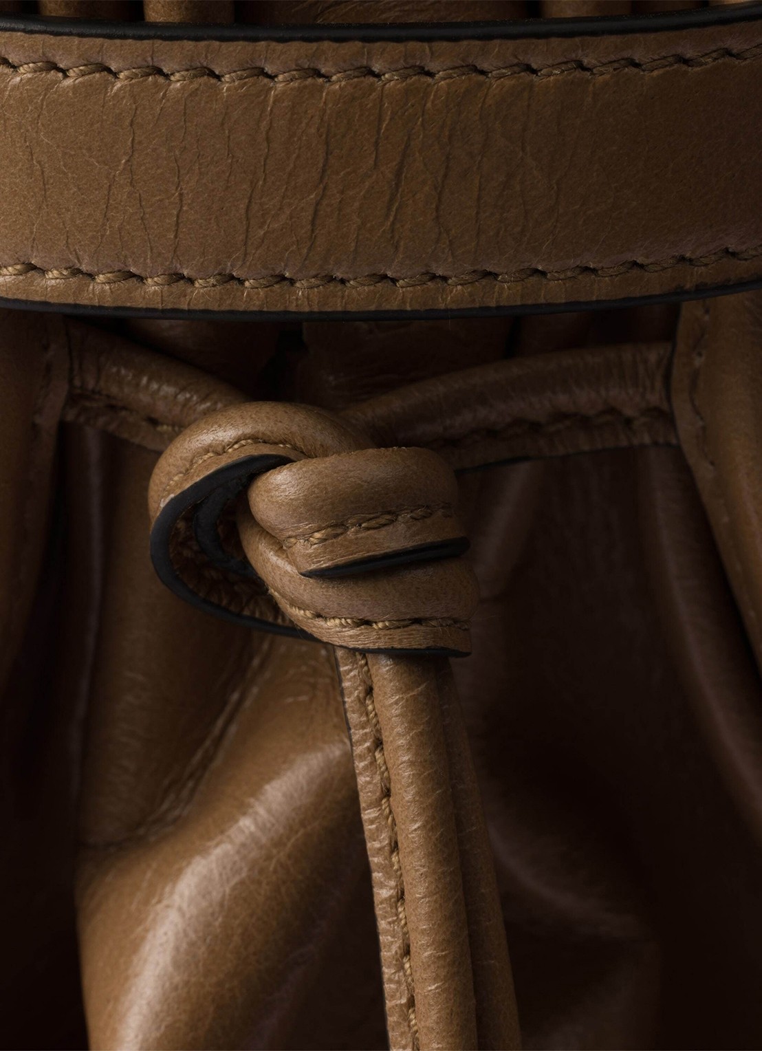 Prada Bonnie Extra-Large schoudertas van kalfsleer - detail 6 lichtbruin