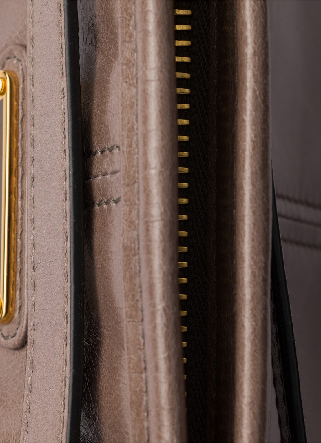 Prada Bonnie Large schoudertas van kalfsleer - detail 2 taupe