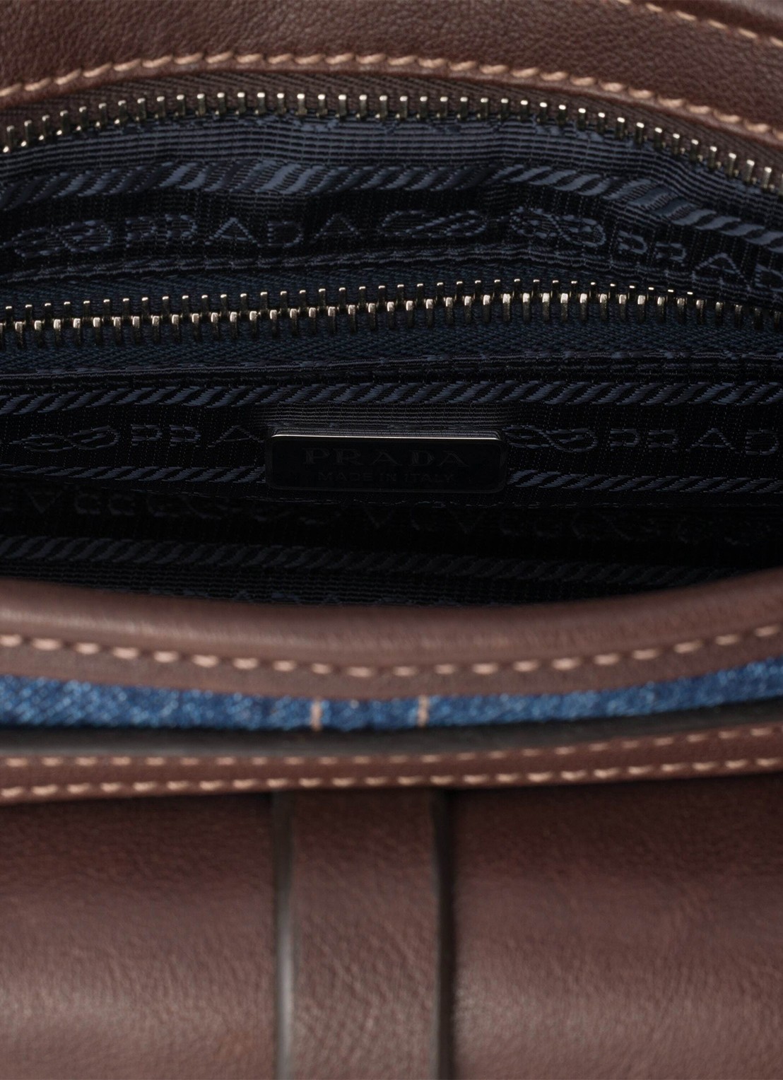 Prada Bonnie Medium schoudertas van denim met leren details - detail 4 indigo