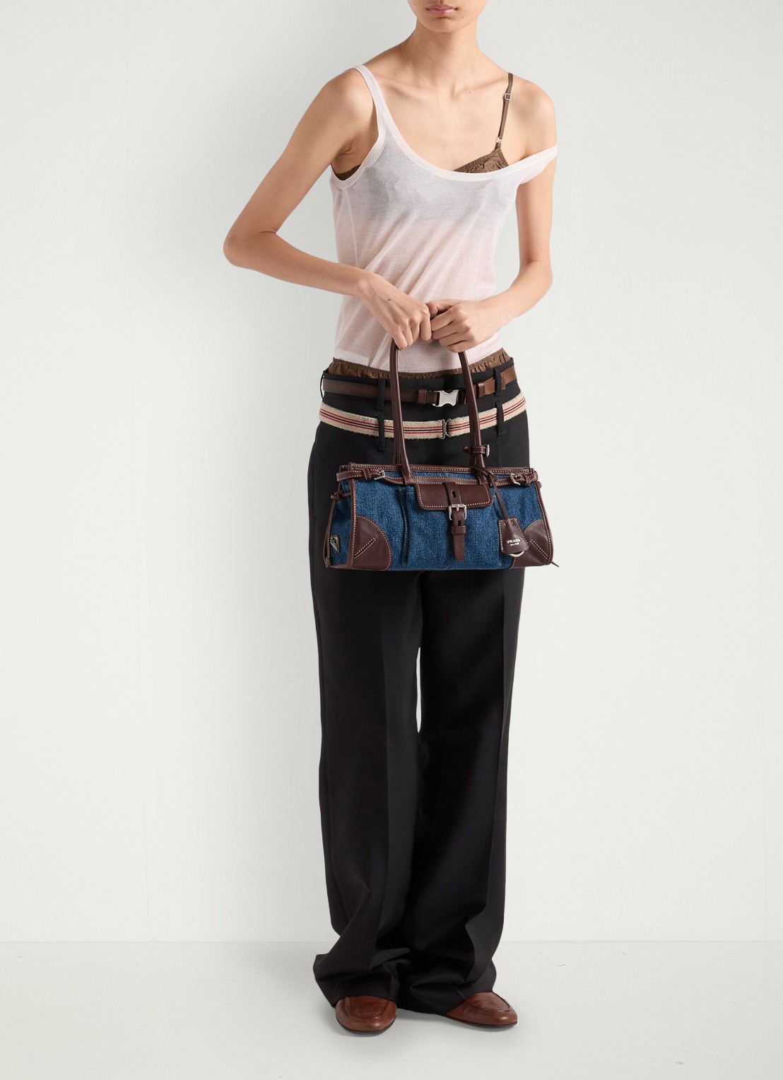 Prada Bonnie Medium schoudertas van denim met leren details - detail 7 indigo