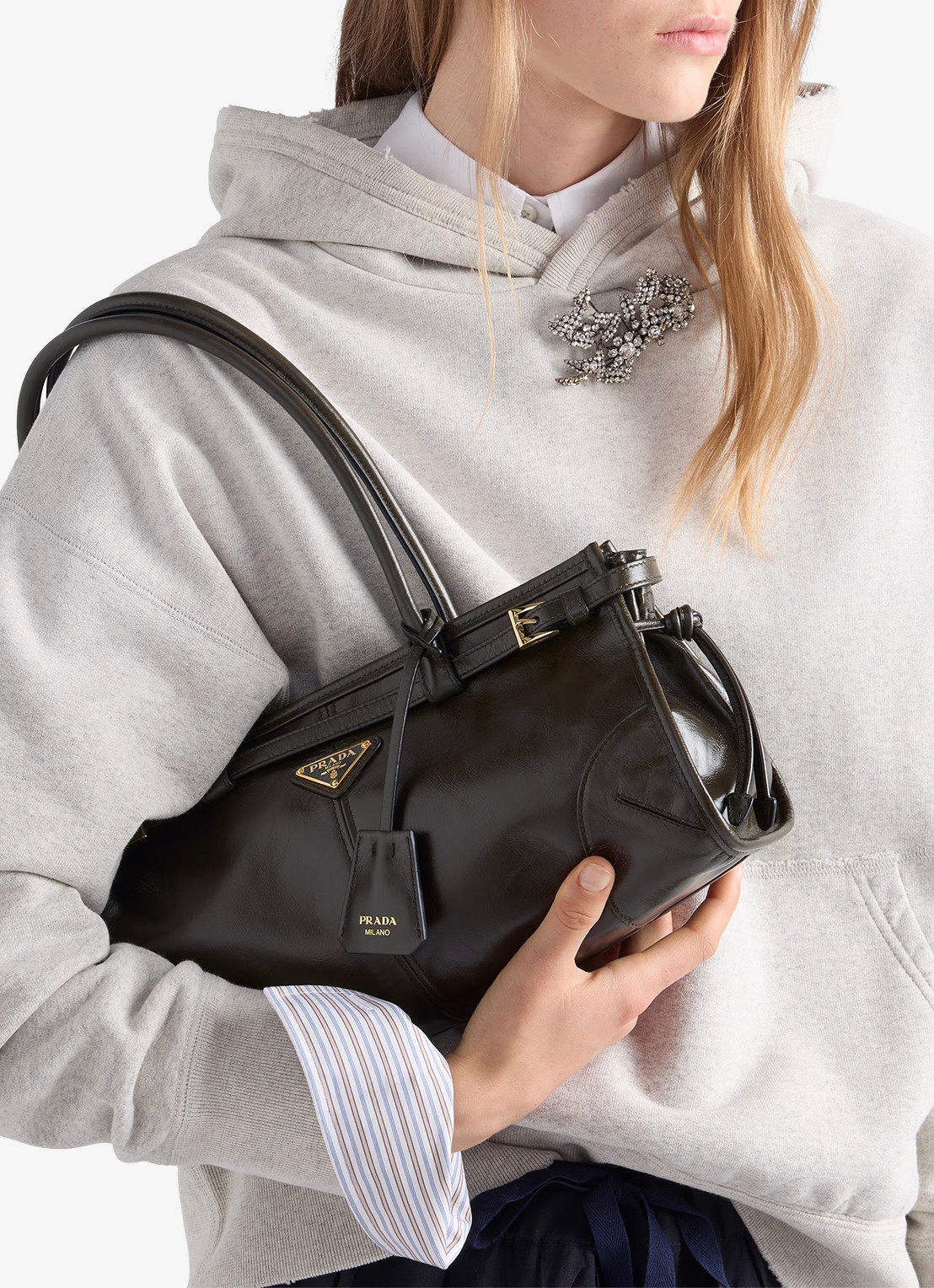 Prada Bonnie Medium schoudertas van kalfsleer - voorkant 2 groen