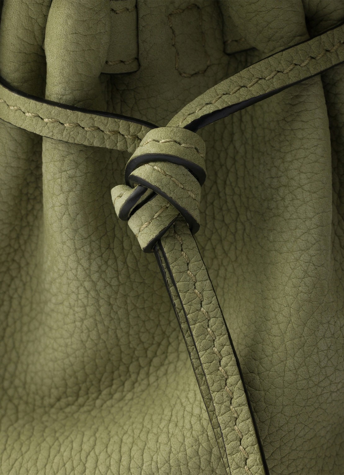 Prada Bonnie Medium schoudertas van nubuck - detail 4 groen