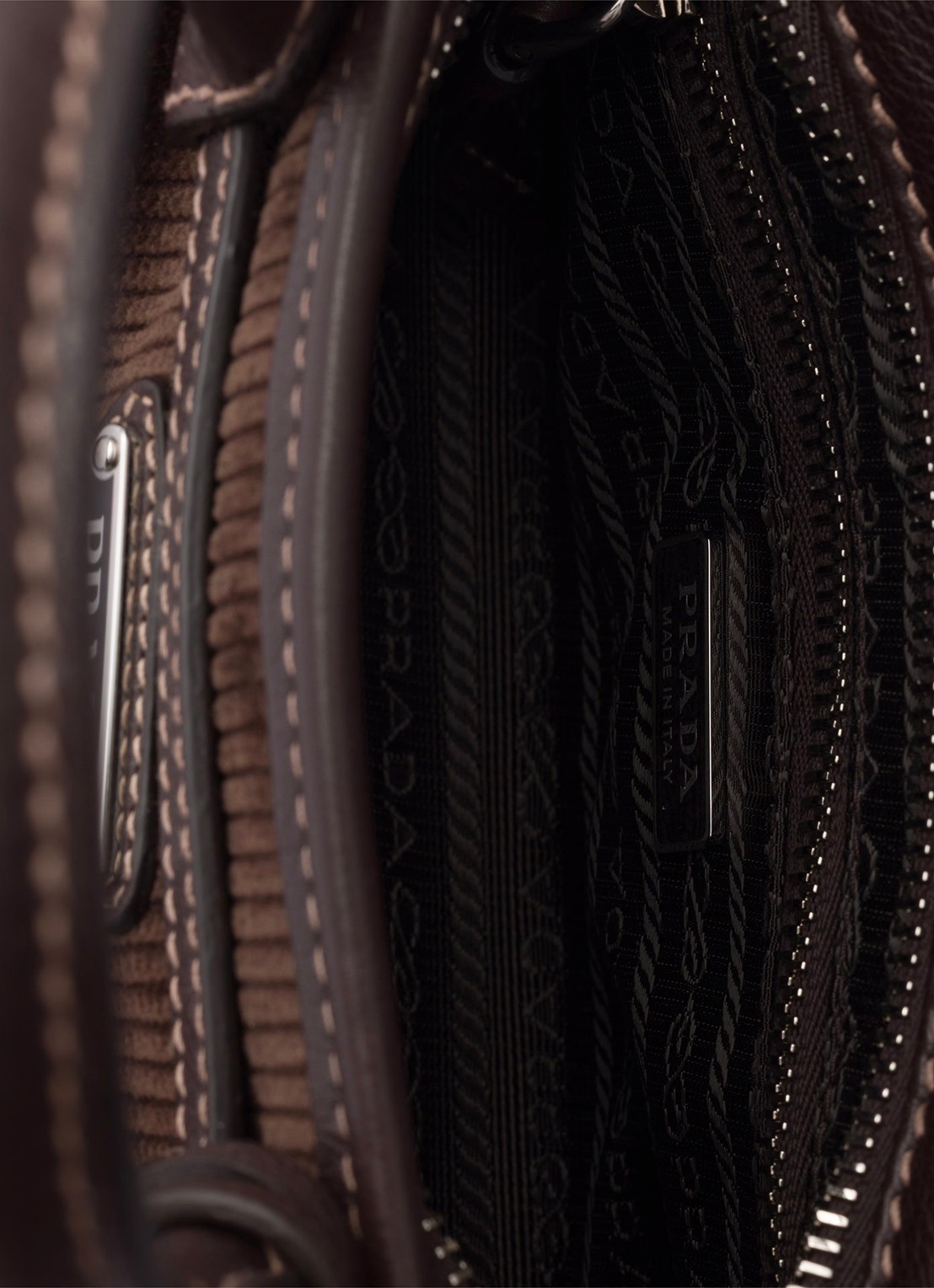 Prada Bonnie Small handtas van corduroy met leren details - detail 4 donkerbruin