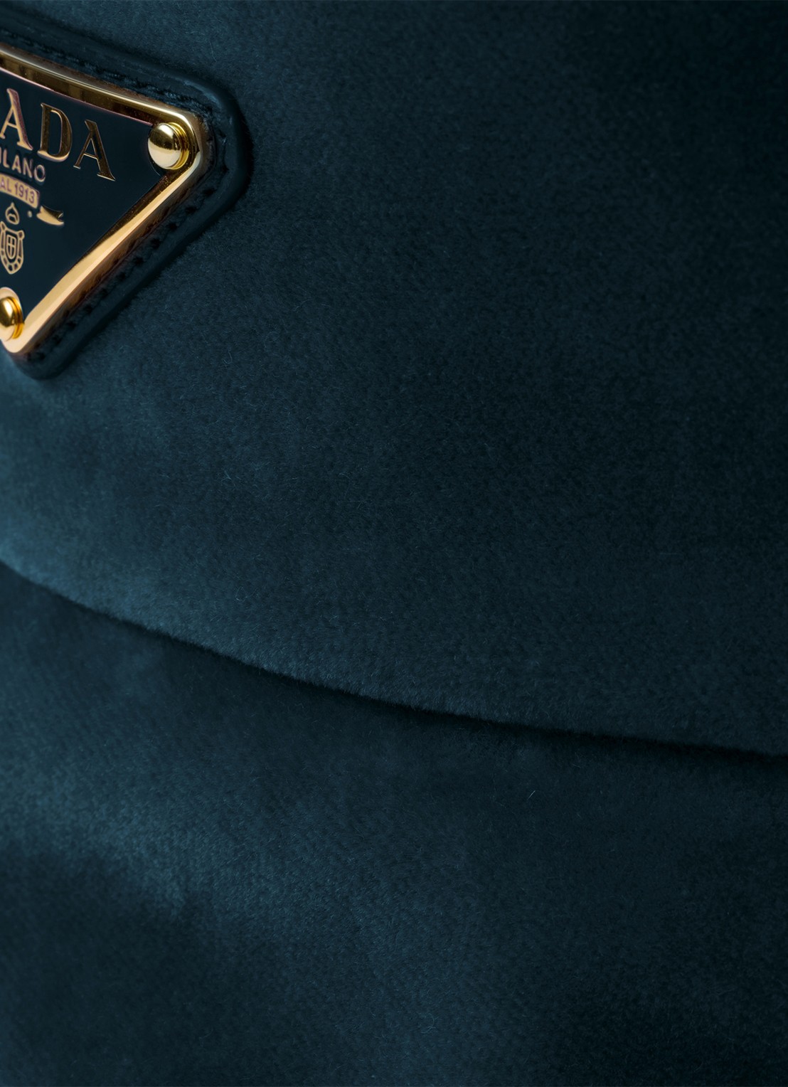 Prada Bucket hoed van fluweel met logo - detail 2 petrol