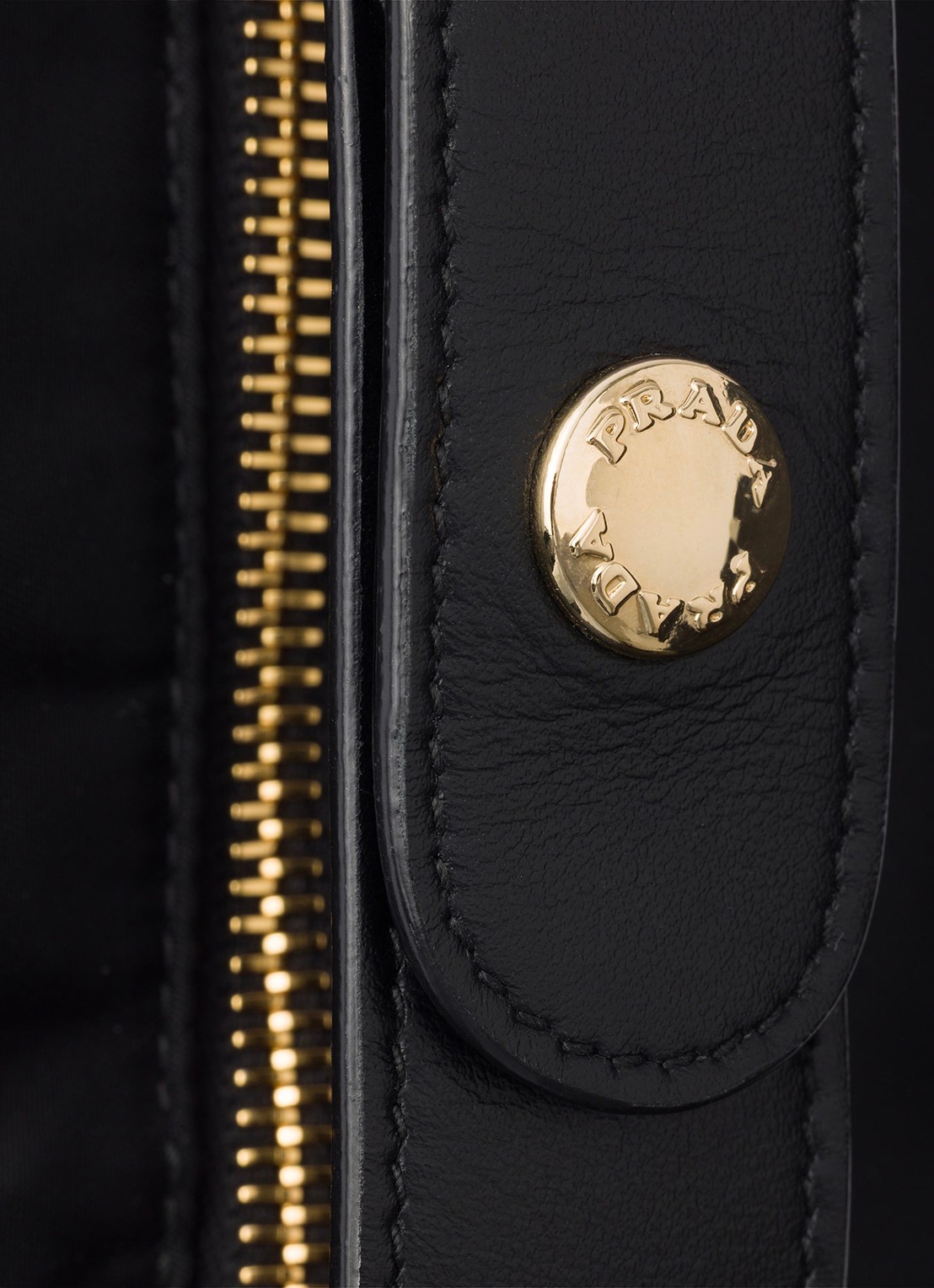 Prada Chérie Re-Nylon Mini handtas met leren details - detail 6 black