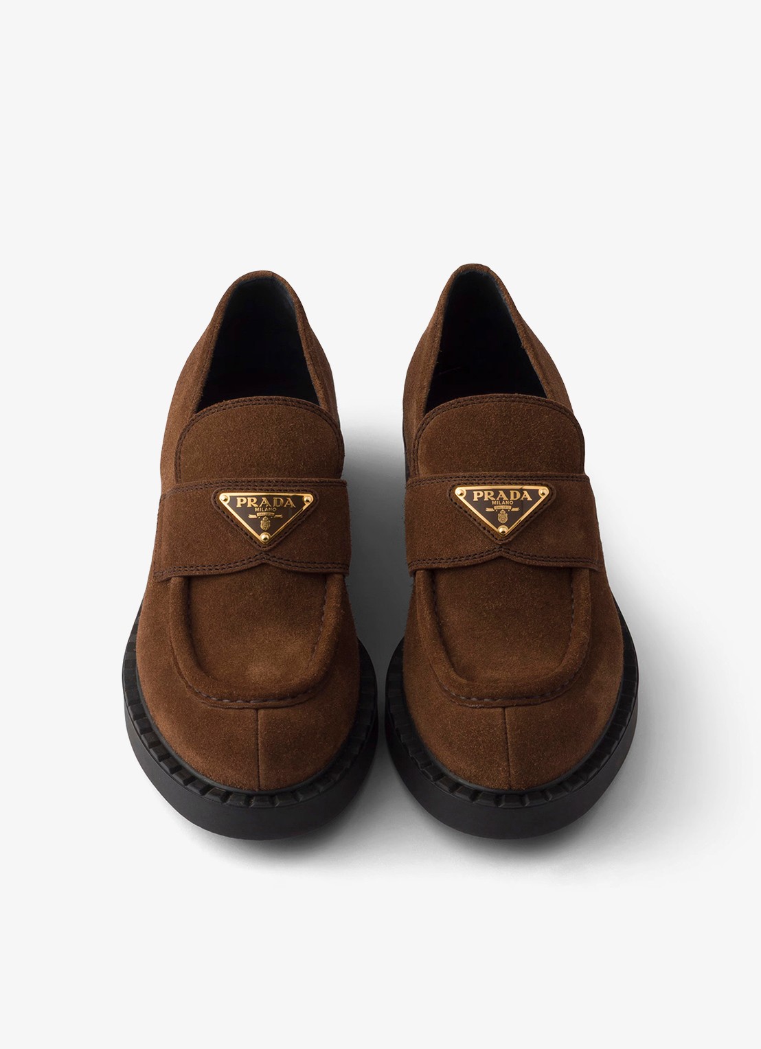 Prada Chocolate loafer van kalfssuède - detail 4 bruin