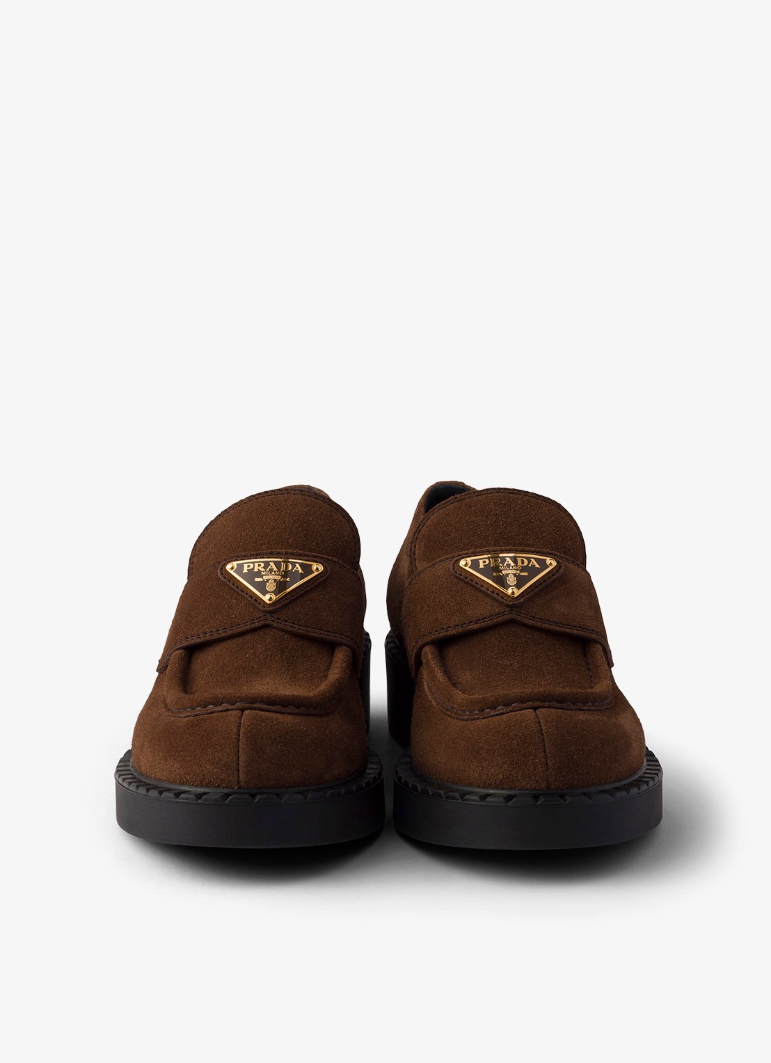 Prada Chocolate loafer van kalfssuède - detail 5 bruin
