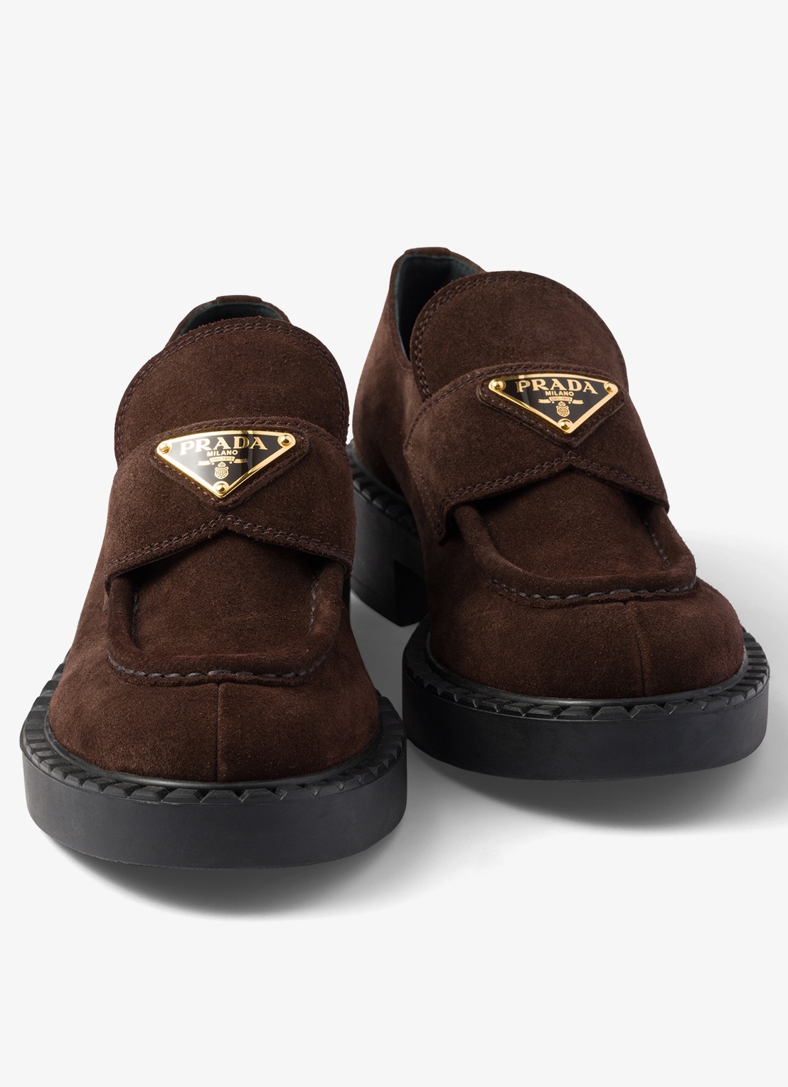 Prada Chocolate loafer van kalfssuède - detail 2 donkerbruin