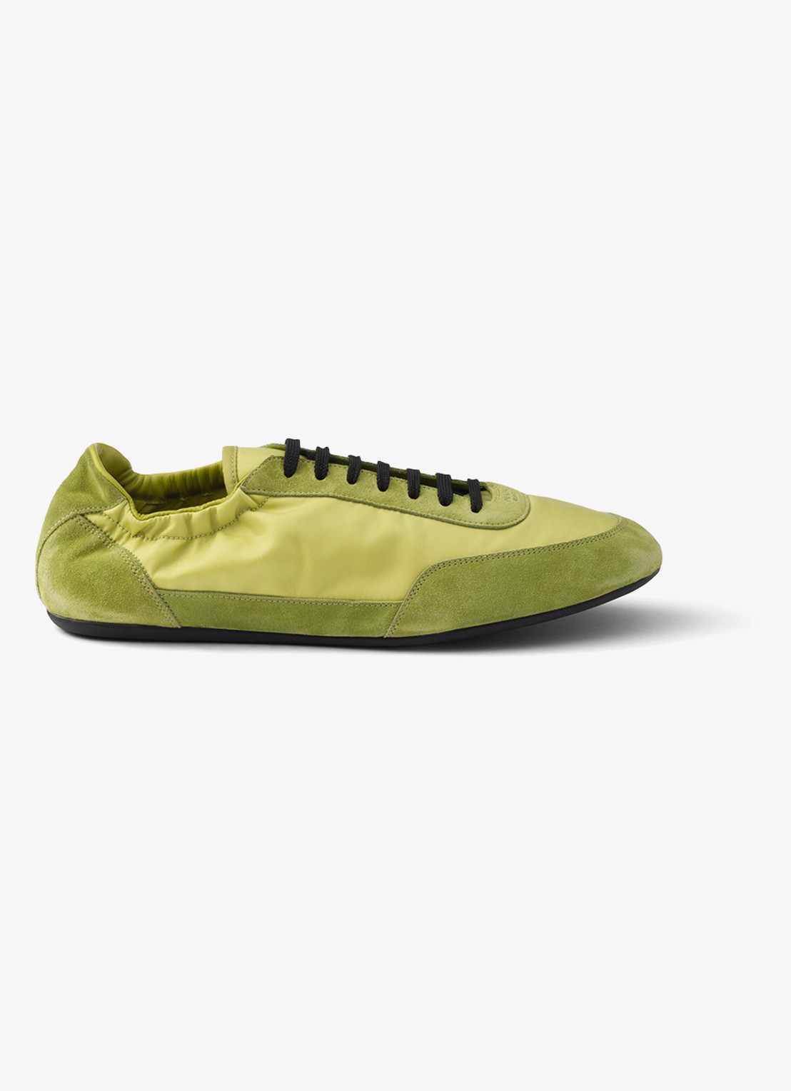 Prada Collapse Re-Nylon sneaker met suède details - voorkant 2 lime