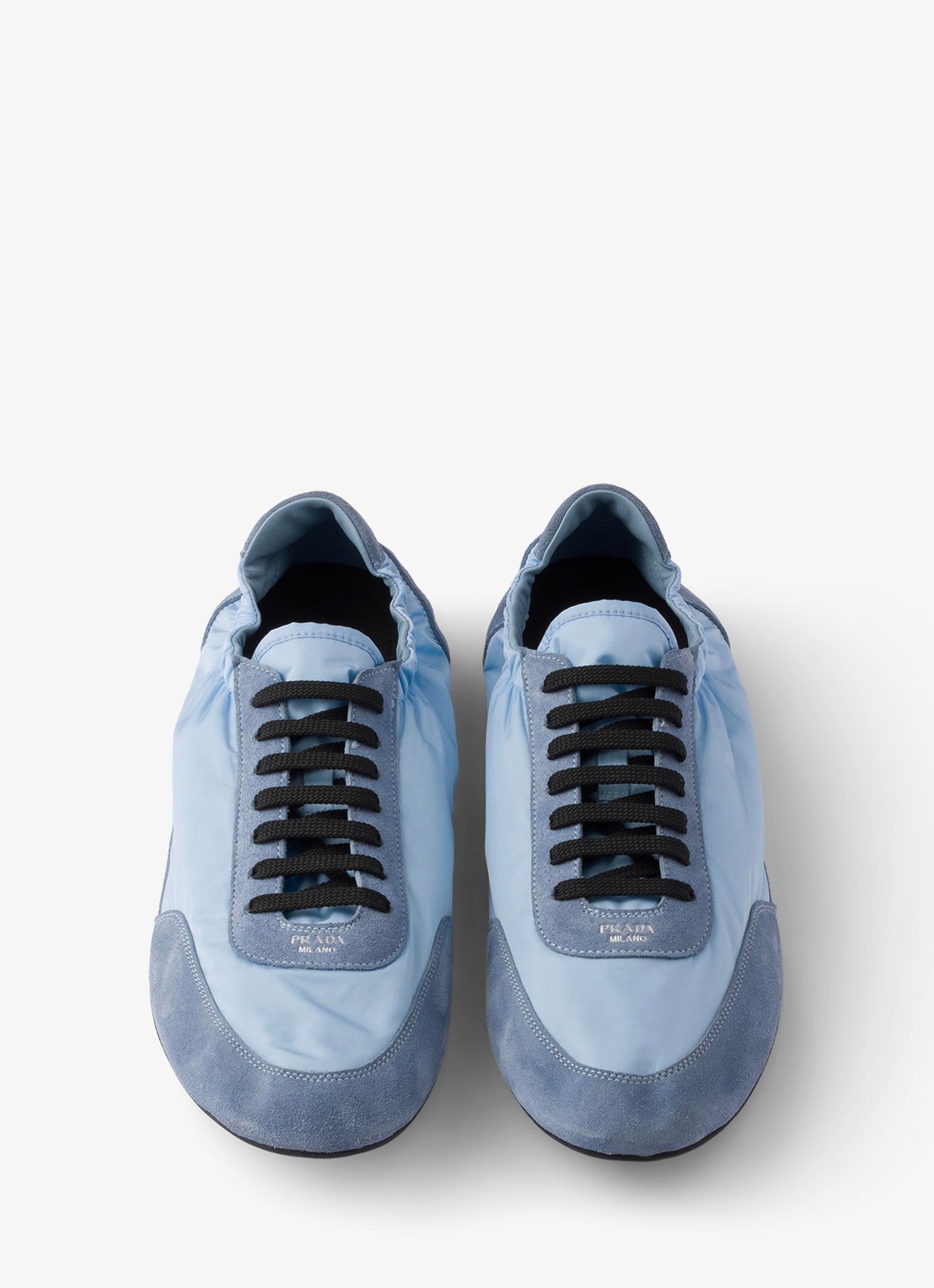 Prada Collapse Re-Nylon sneaker met suède details - detail 5 lichtblauw