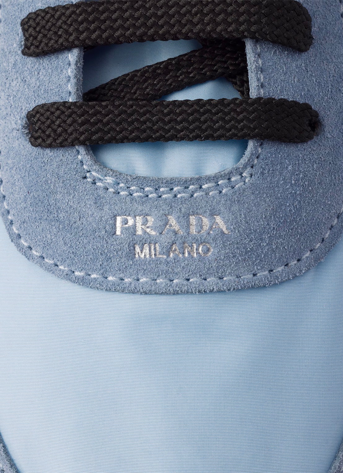 Prada Collapse Re-Nylon sneaker met suède details - detail 6 lichtblauw