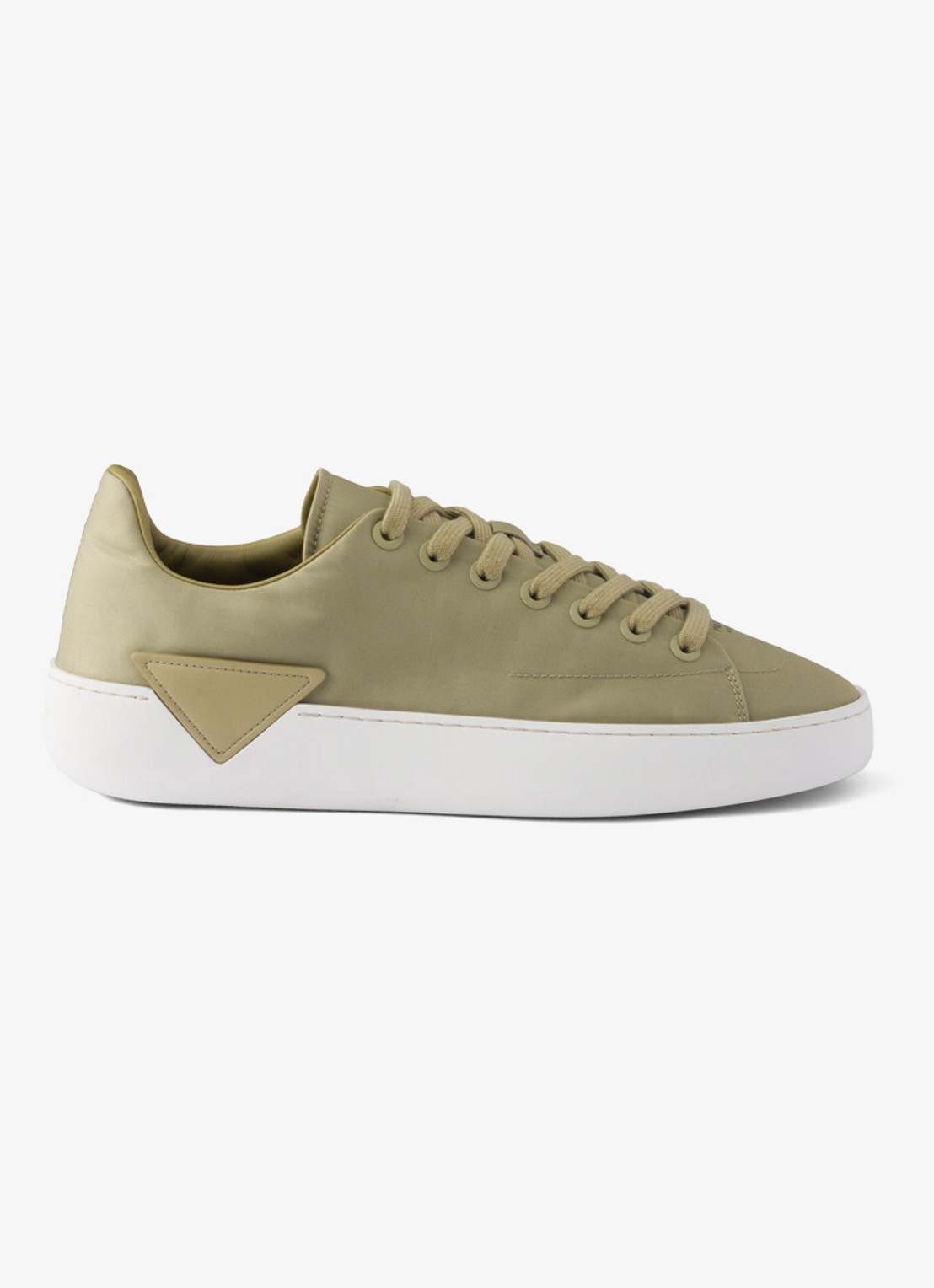 Prada Court Re-Nylon sneaker met logo - voorkant groen