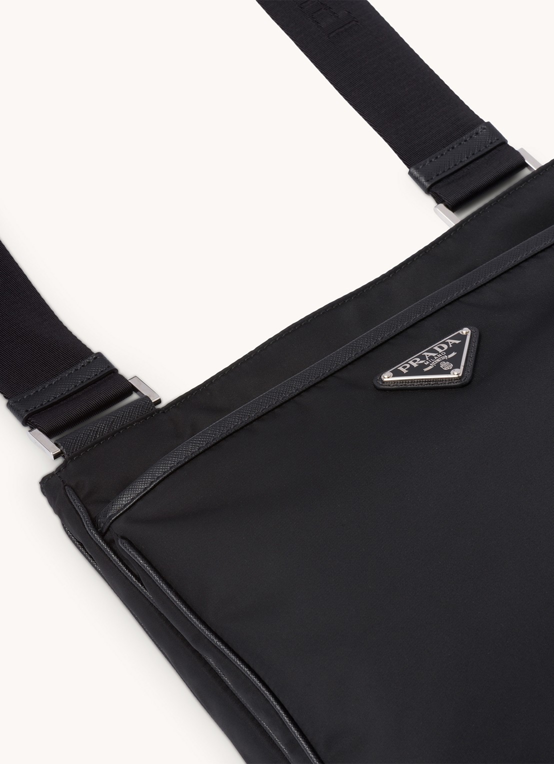 Prada Crossbodytas met leren details - detail 6 zwart