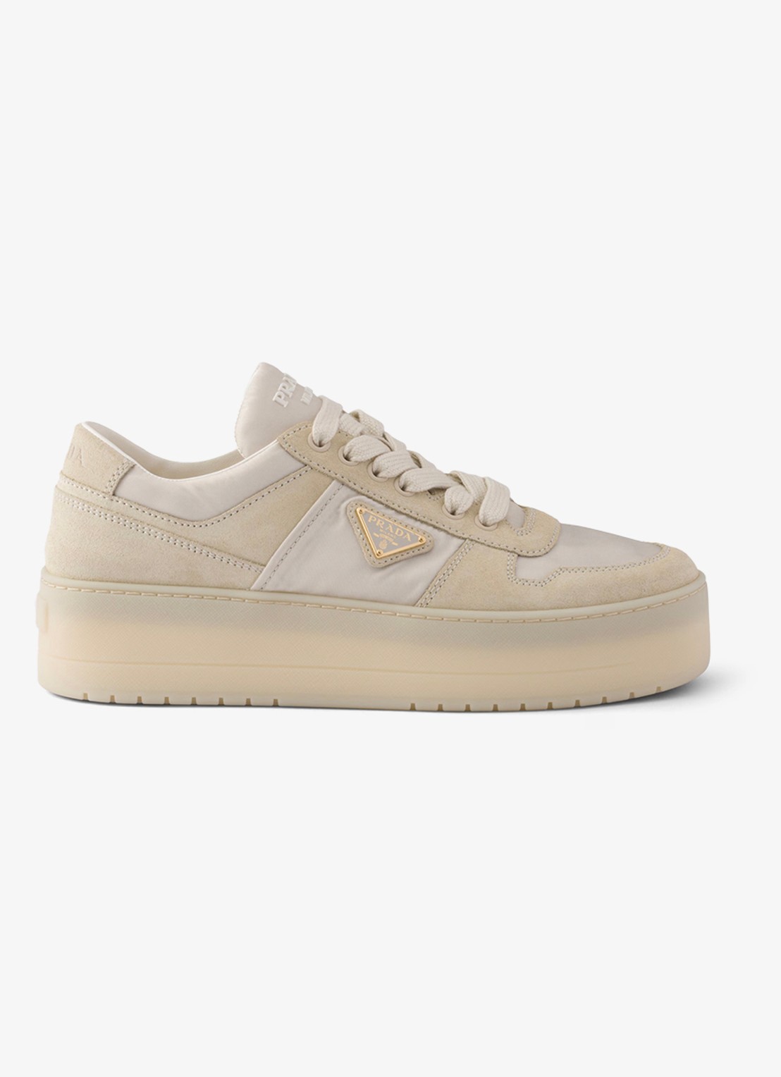 Prada Downtown Bold Re-Nylon sneaker met suède details - voorkant 4 beige