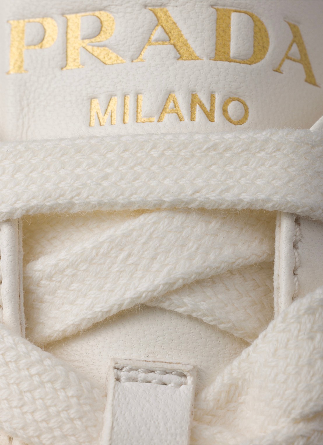 Prada Downtown Bold sneaker van lamsleer met sùede details - detail 3 bruin
