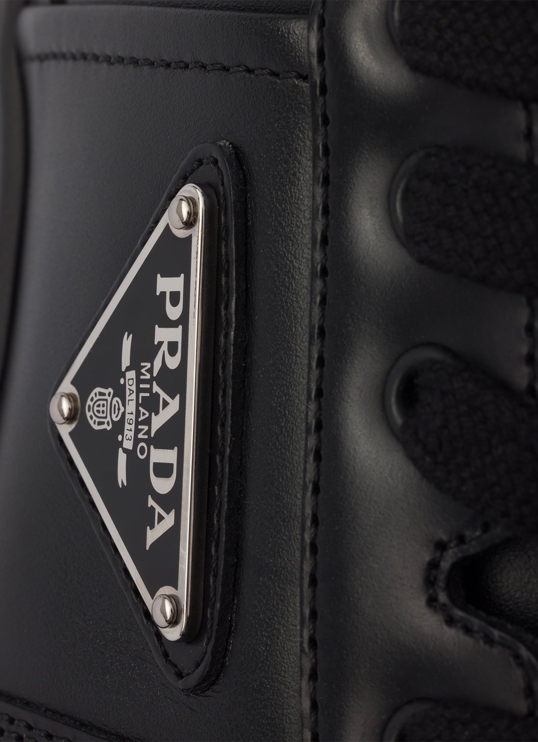 Prada Downtown sneaker van leer met logo - detail 3 zwart