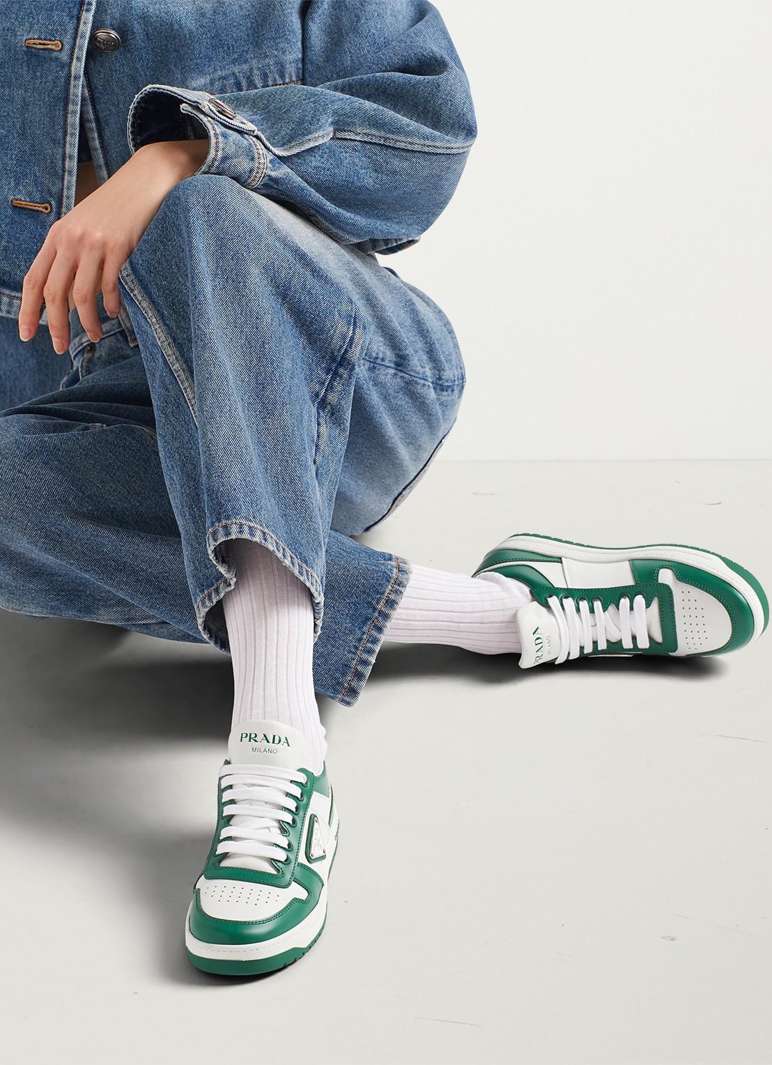 Prada Downtown sneaker van leer - achterkant 3 groen