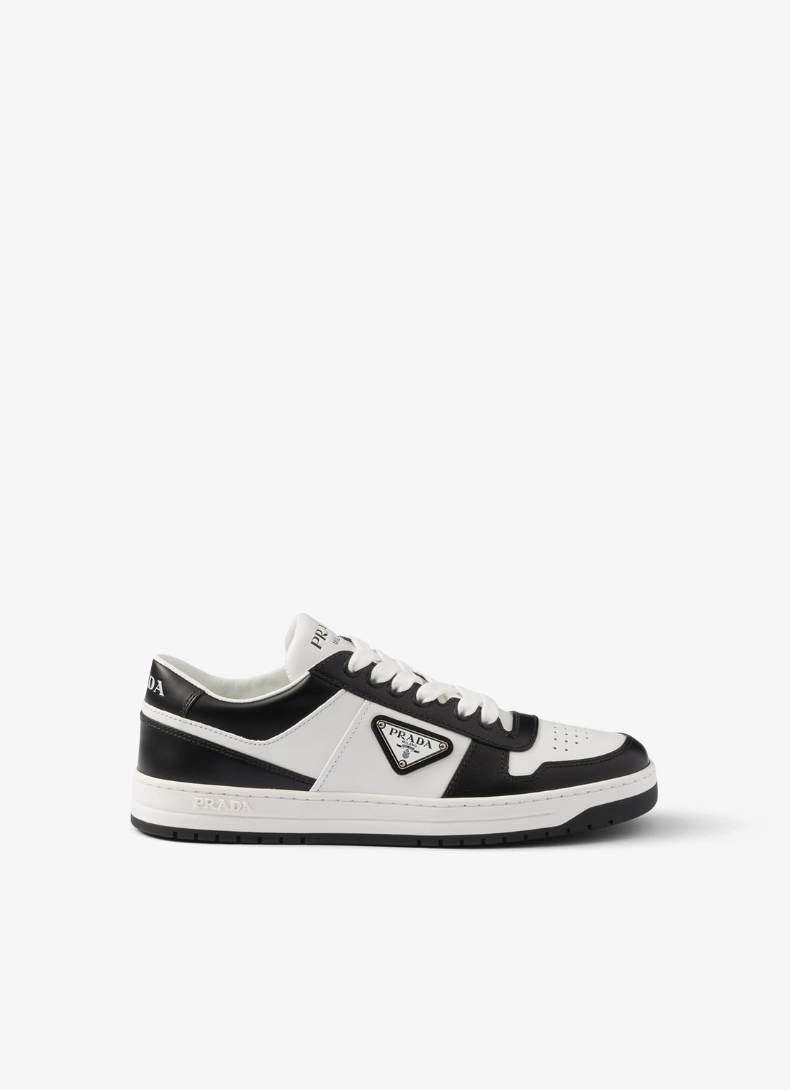 Prada Downtown sneaker van leer - voorkant 2 zwart