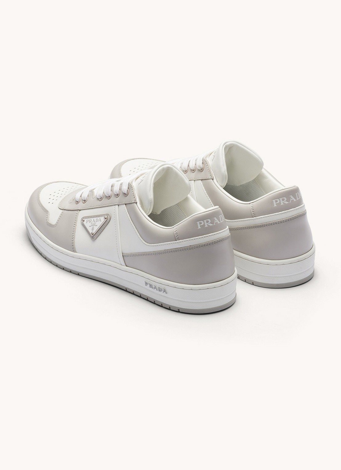 Prada Downtown sneaker van leer - detail 5 lichtgrijs