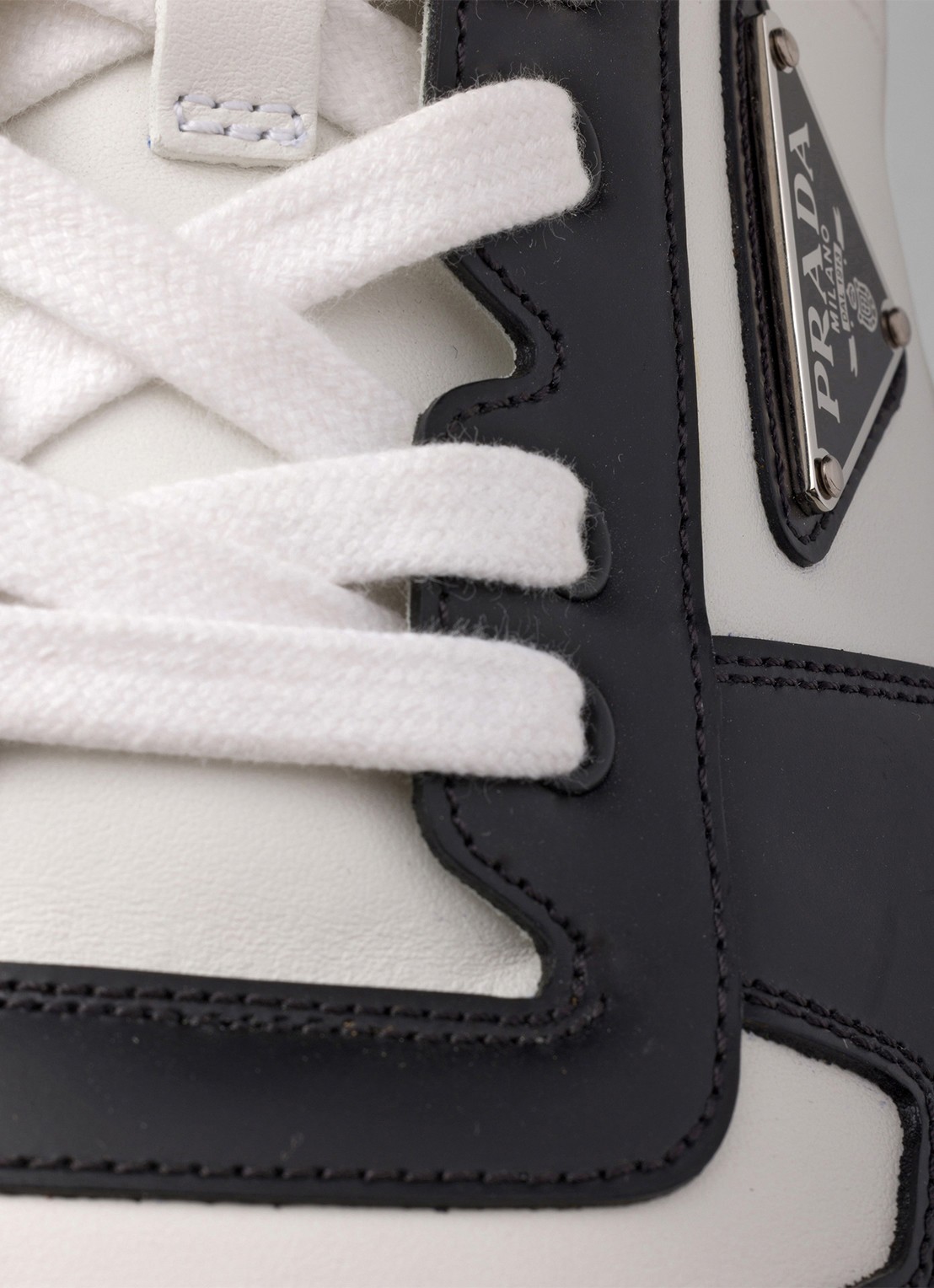 Prada Downtown sneaker van leer - detail 4 zwart