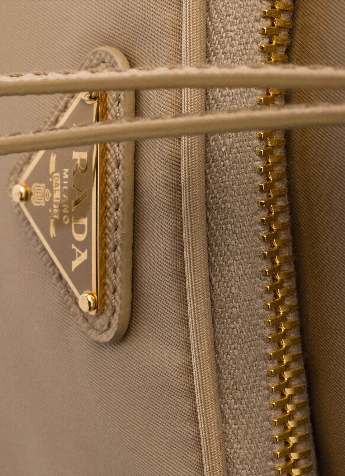 Prada Duet Re-Nylon handtas met leren details - detail 3 lichtbruin